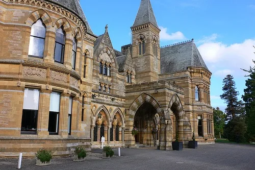 Ettington Park Hotel near Stratford upon Avon Photo: Heatheronhertravels