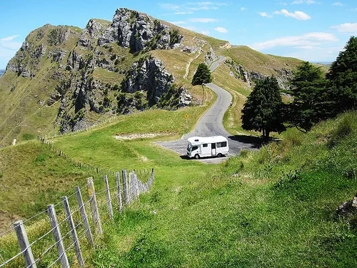 Travelling the mountain roads of North Island, New Zealand by Motorhome Photo by Allison Mac published on Heatheronhertravels.com