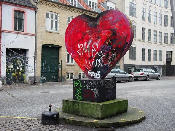 Heart sculpture in Vesterbro, Copenhagen Photo: Heatheronhertravels.com