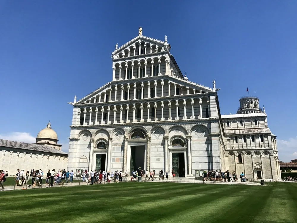Things to do in Pisa Italy - Duomo in Pisa Photo Heatheronhertravels